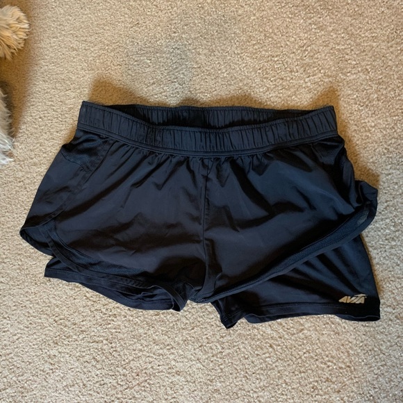 Women’s Shorts - Picture 4 of 4